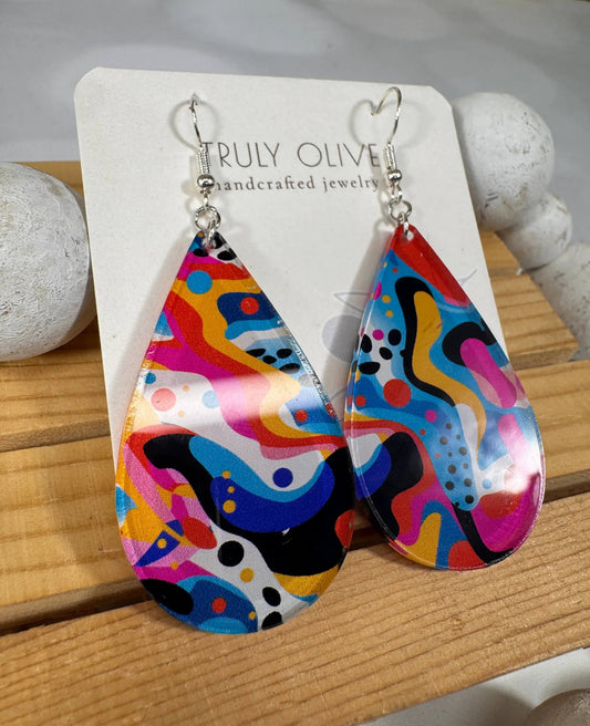 Truly Olive Art Deco Pattern Acrylic Earrings - Earrings Dangle Earrings