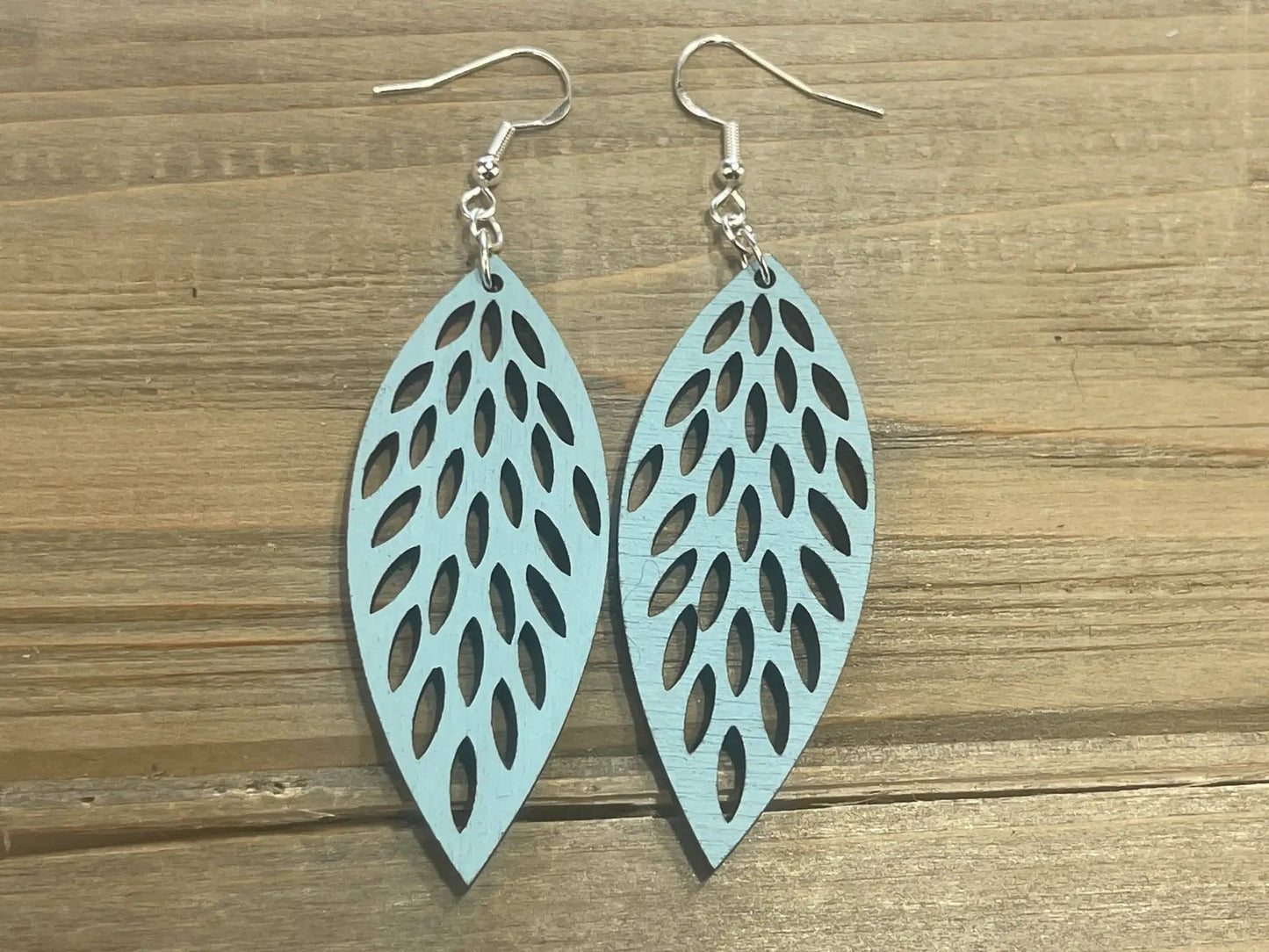 Truly Olive Discover the Luxury of Wooden Feather Lightweight Earrings - Earrings Dangle Earrings