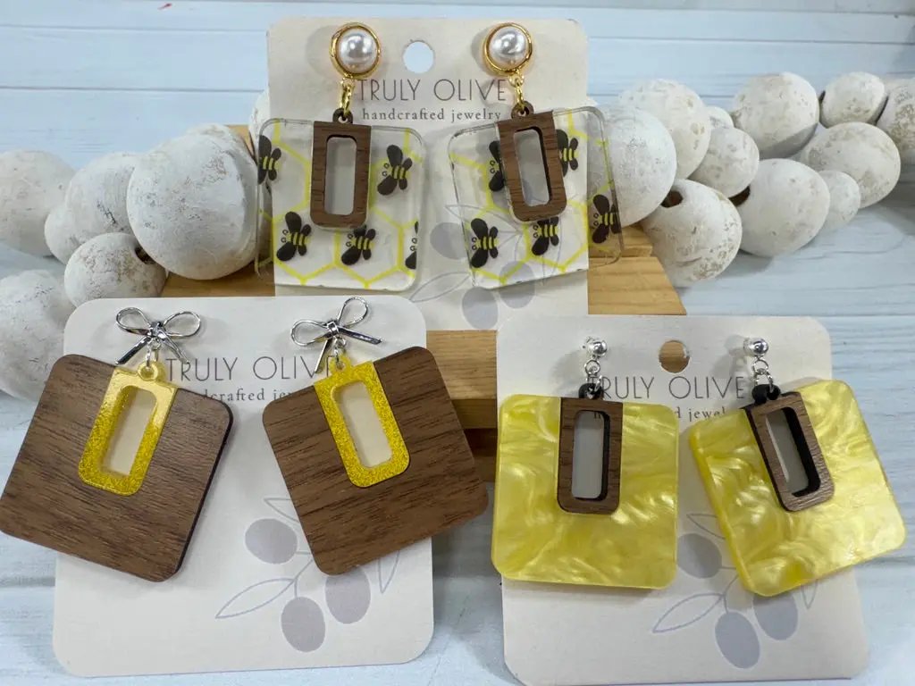 Trulyolive Yellow Bumble Bee Dangle Drop Earrings - Earrings Dangle Earrings