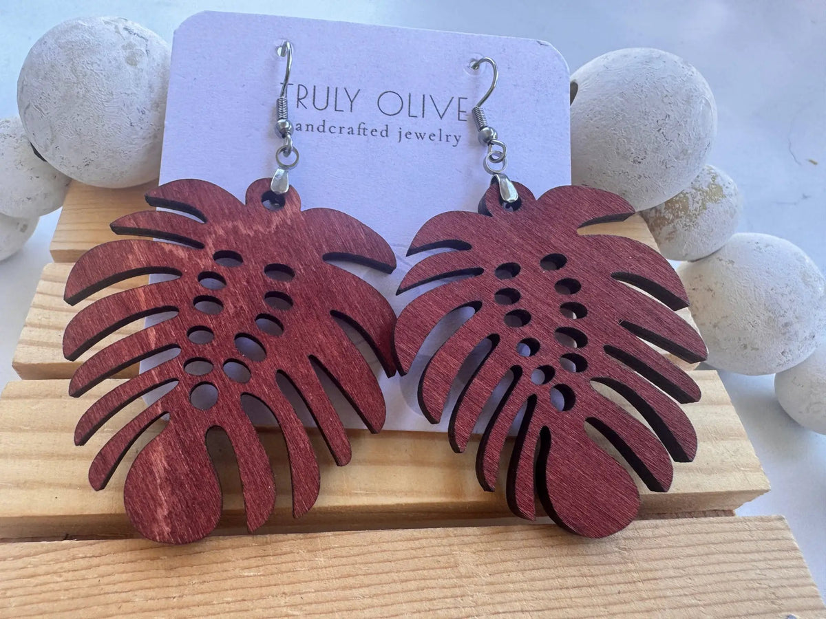 Truly Olive Exotic Leaf Shape Earrings - Earrings Dangle Earrings