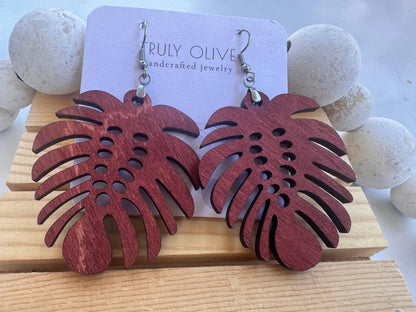Truly Olive Exotic Leaf Shape Earrings - Earrings Dangle Earrings