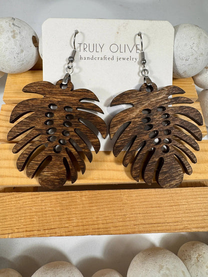 Truly Olive Exotic Leaf Shape Earrings - Earrings Dangle Earrings
