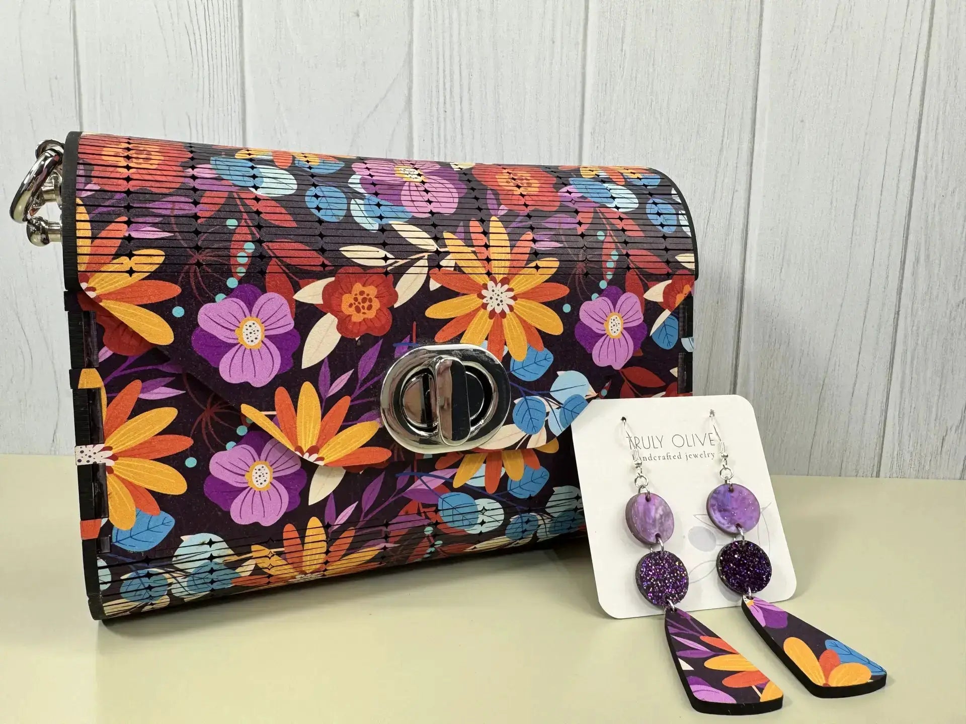 Truly Olive Bright Flower Pattern Wood Handbag Clutch Purse - Clutch Bags Clutch Bag - Women's