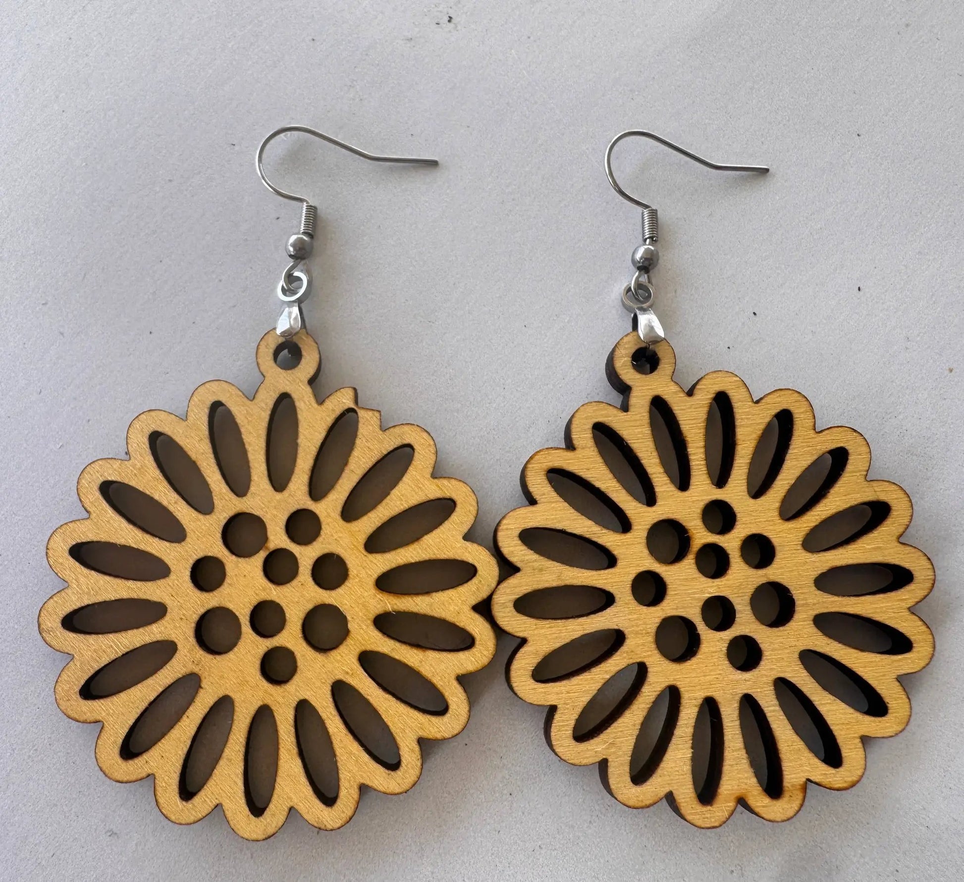 Truly Olive Flower Shape Wooden Lightweight Earrings - Earrings Dangle Earrings