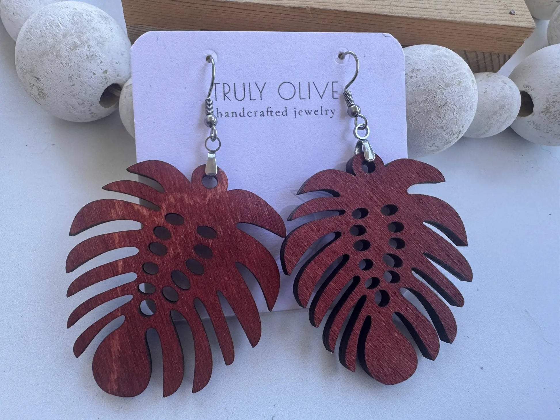 Truly Olive Exotic Leaf Shape Earrings - Earrings Dangle Earrings