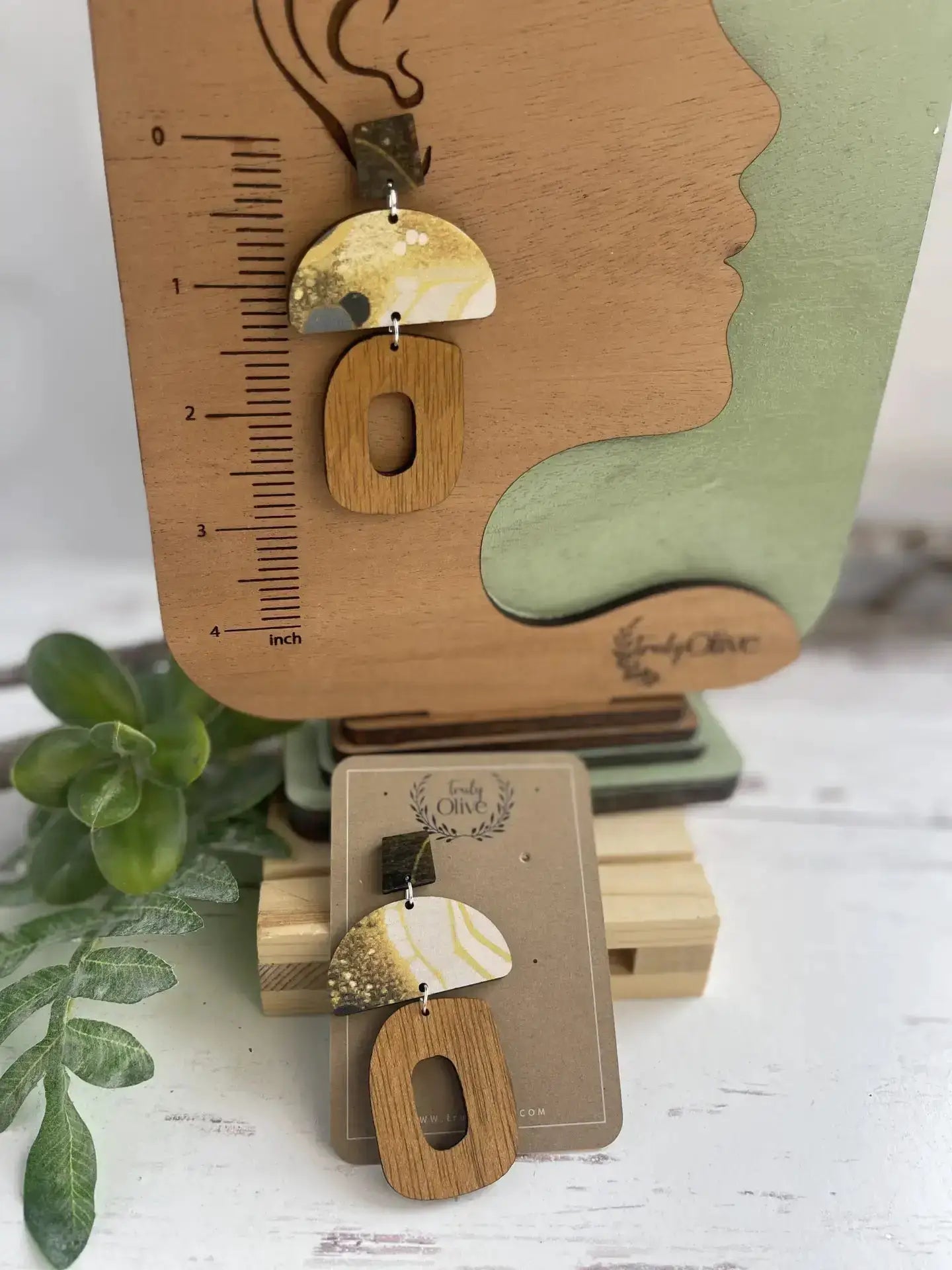 Truly Olive Elegant Moon and Stars Dangle Earrings - Earrings Dangle Earrings