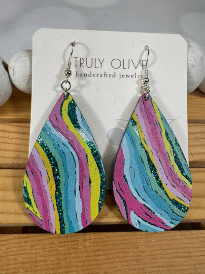 Truly Olive Colorful Wavey Pattern Acrylic Earrings - Earrings Dangle Earrings