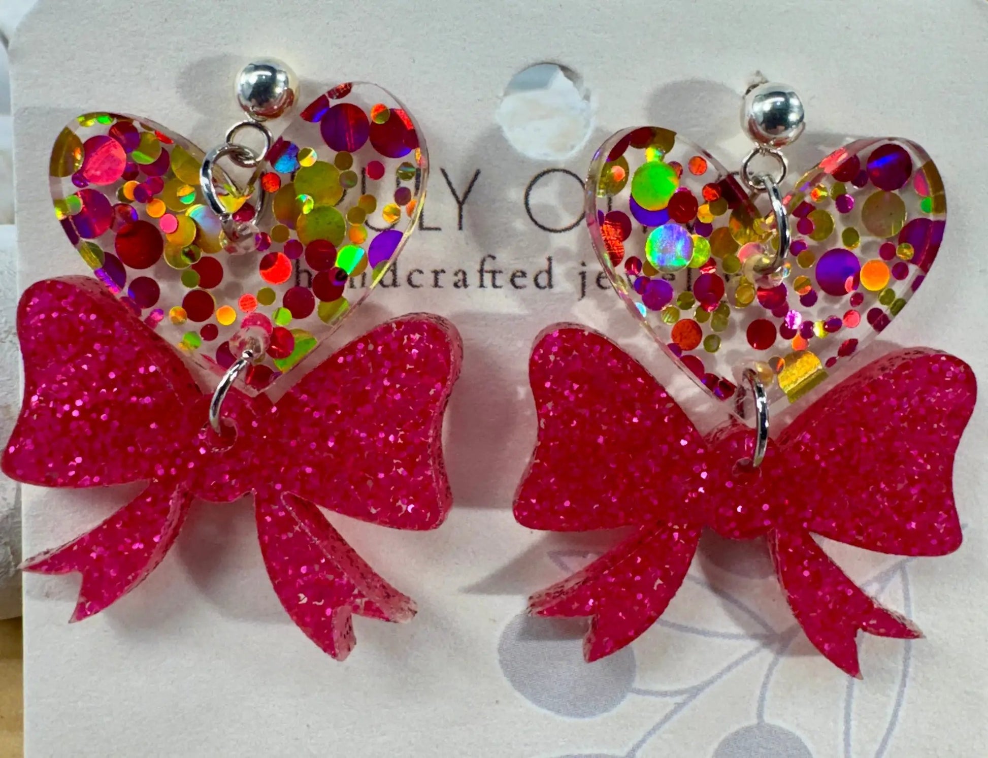 Trulyolive Heart Bows Dangle Earrings - Earrings