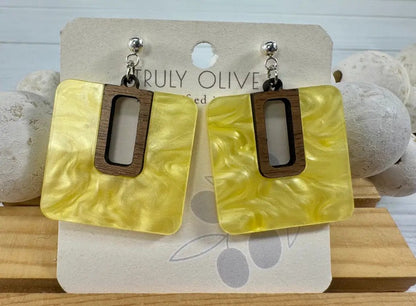 Trulyolive Yellow Bumble Bee Dangle Drop Earrings - Earrings Dangle Earrings