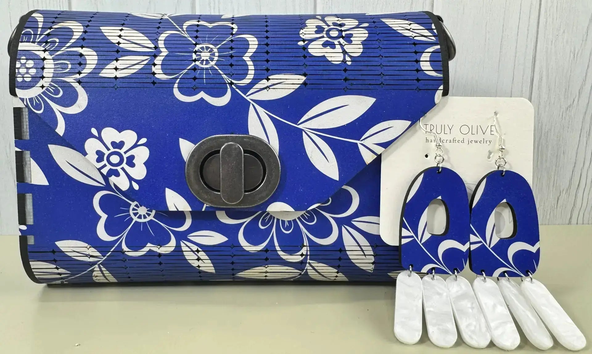 Truly Olive Cobalt Blue Flower Pattern Wood Handbag Clutch Purse - Clutch Bags Clutch Bag - Women's