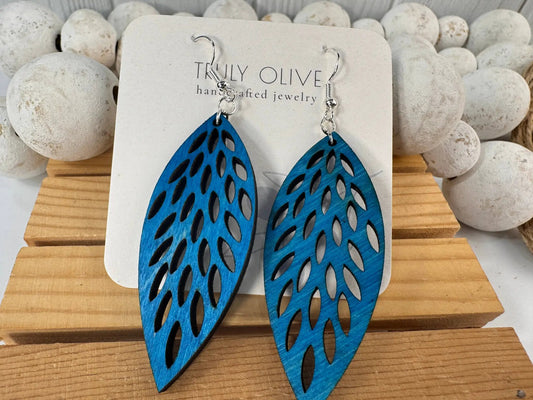 Truly Olive Discover the Luxury of Wooden Feather Lightweight Earrings - Earrings Dangle Earrings