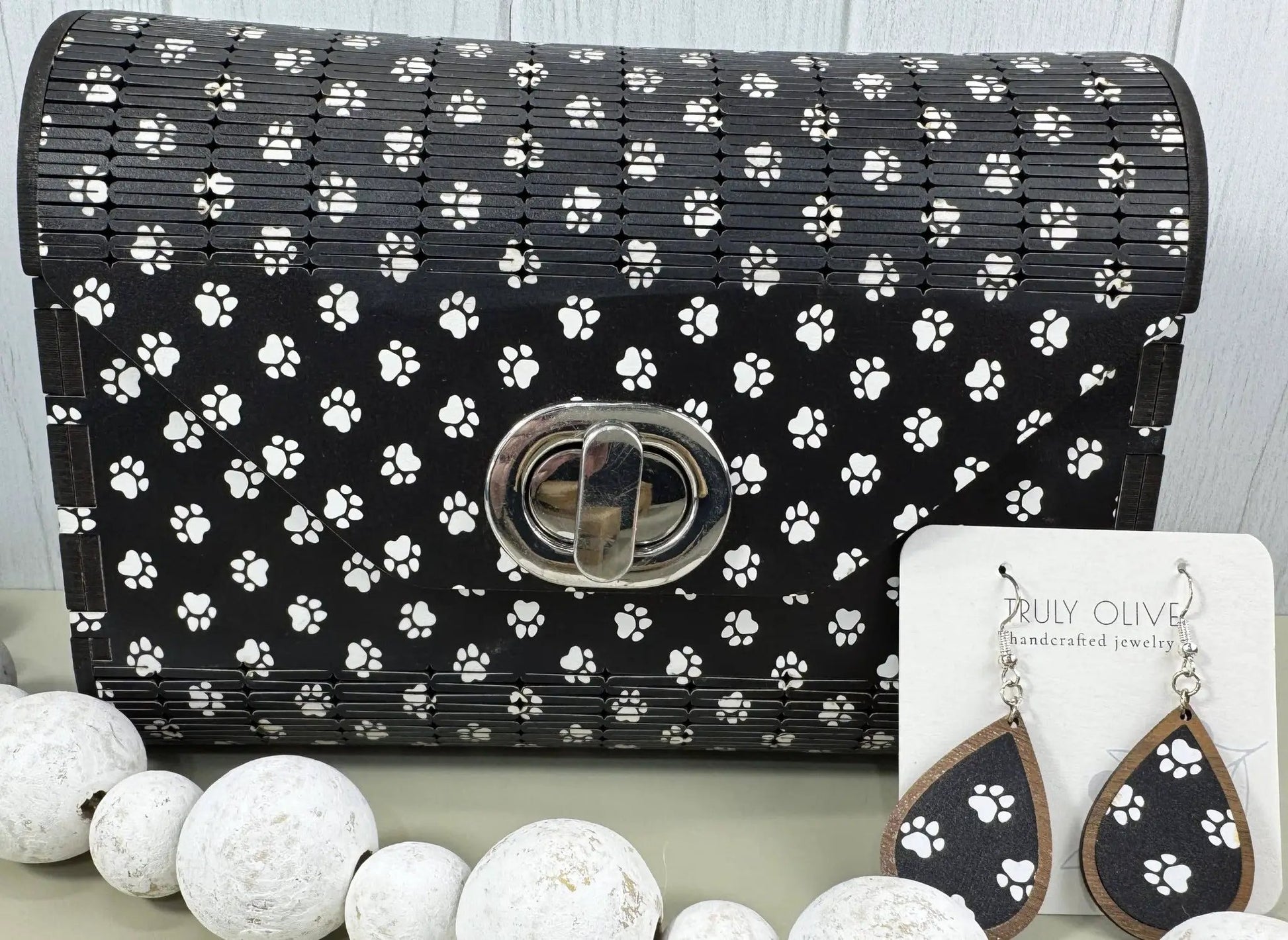 Truly Olive Puppy Paw Print Blue Flower Pattern Wood Handbag Clutch Purse - Clutch Bags Clutch Bag - Women's