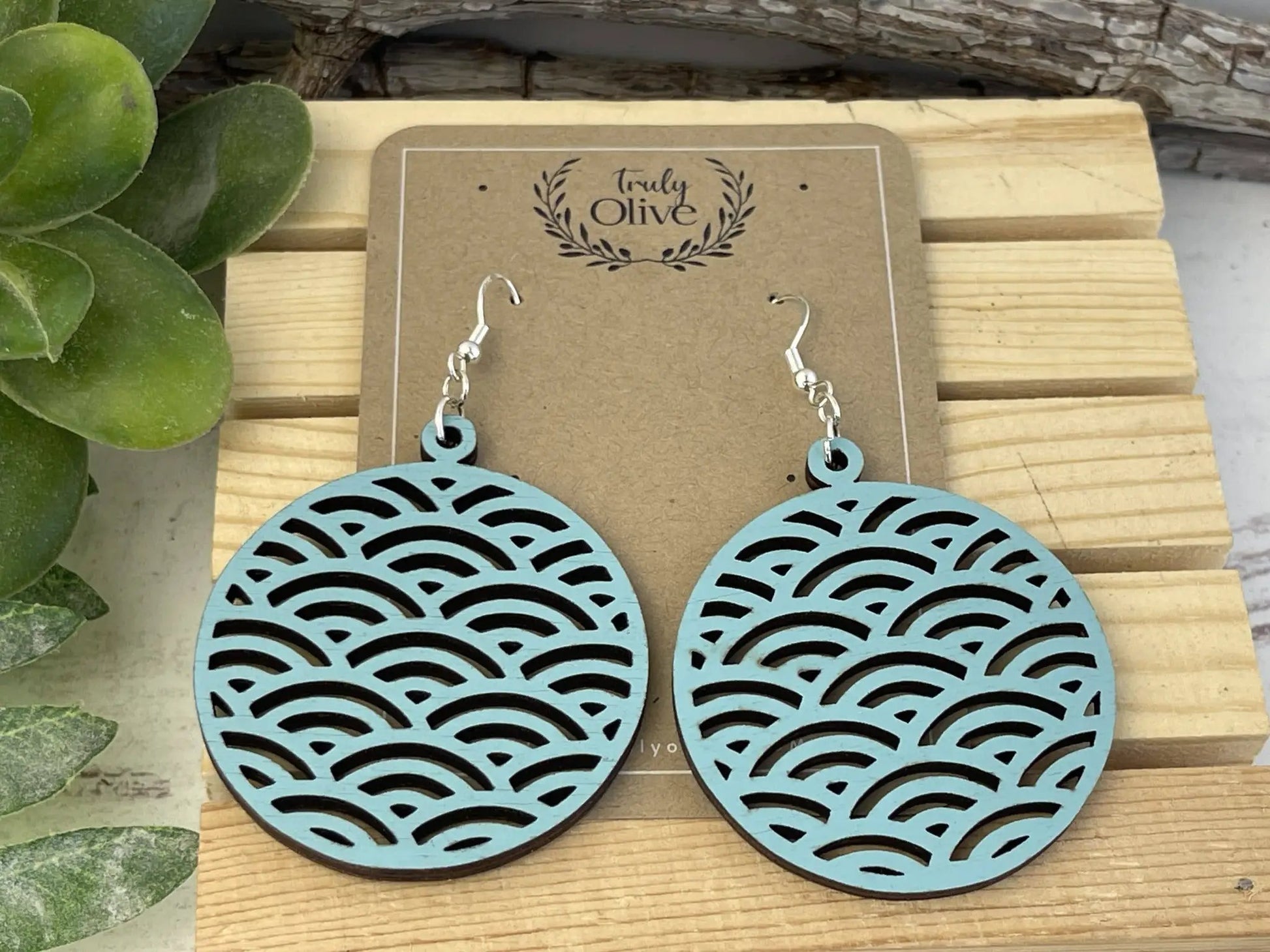 Truly Olive Discover the Elegance of Japanese Wood Hoop Earrings - Earrings Dangle Earrings