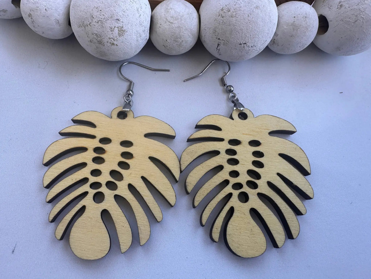 Truly Olive Exotic Leaf Shape Earrings - Earrings Dangle Earrings