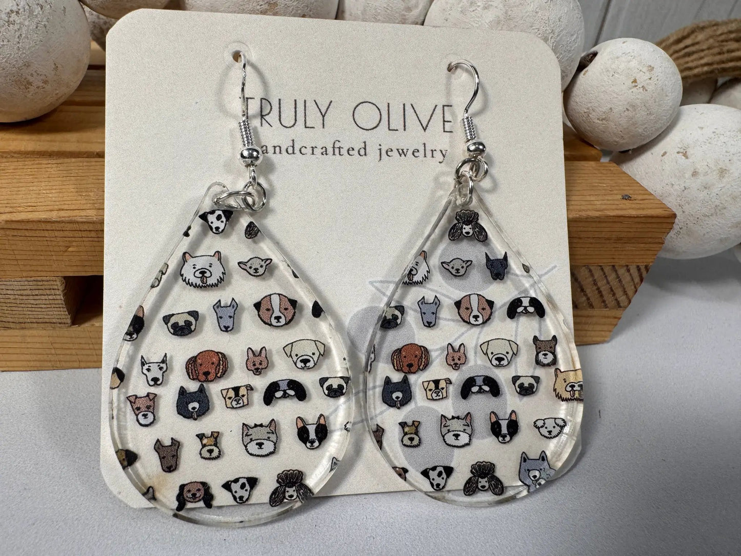 Truly Olive Adorable Acrylic Puppy Dog Face Earrings - Earrings Dangle Earrings