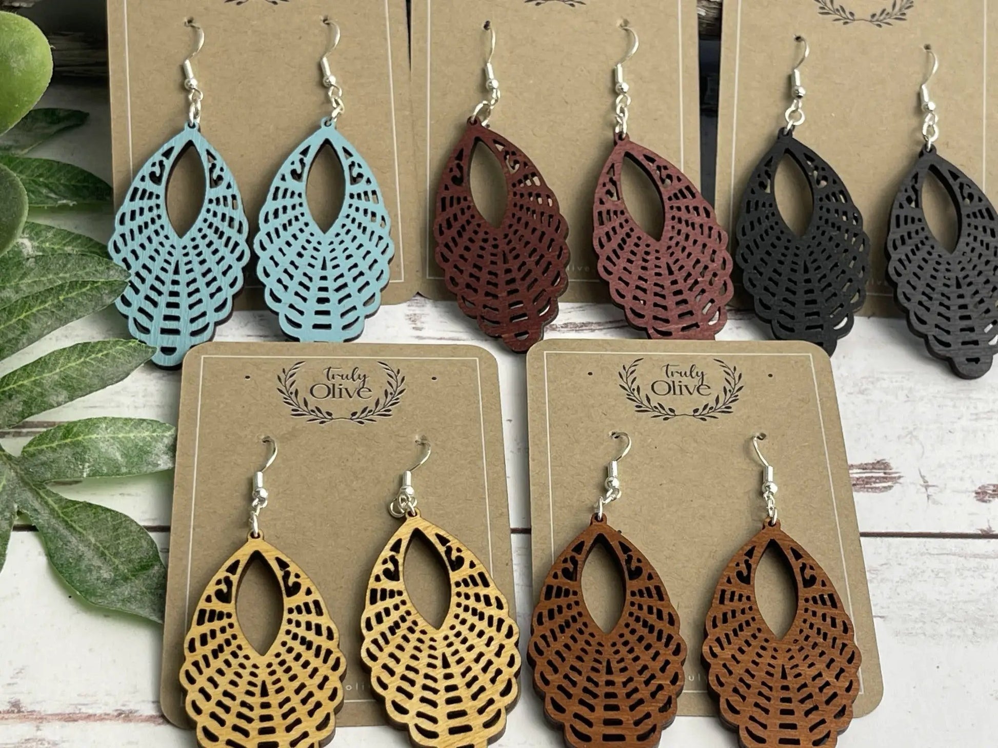 Truly Olive Classic Elegant of Oval Shaped Wood Earrings - Earrings Dangle Earrings