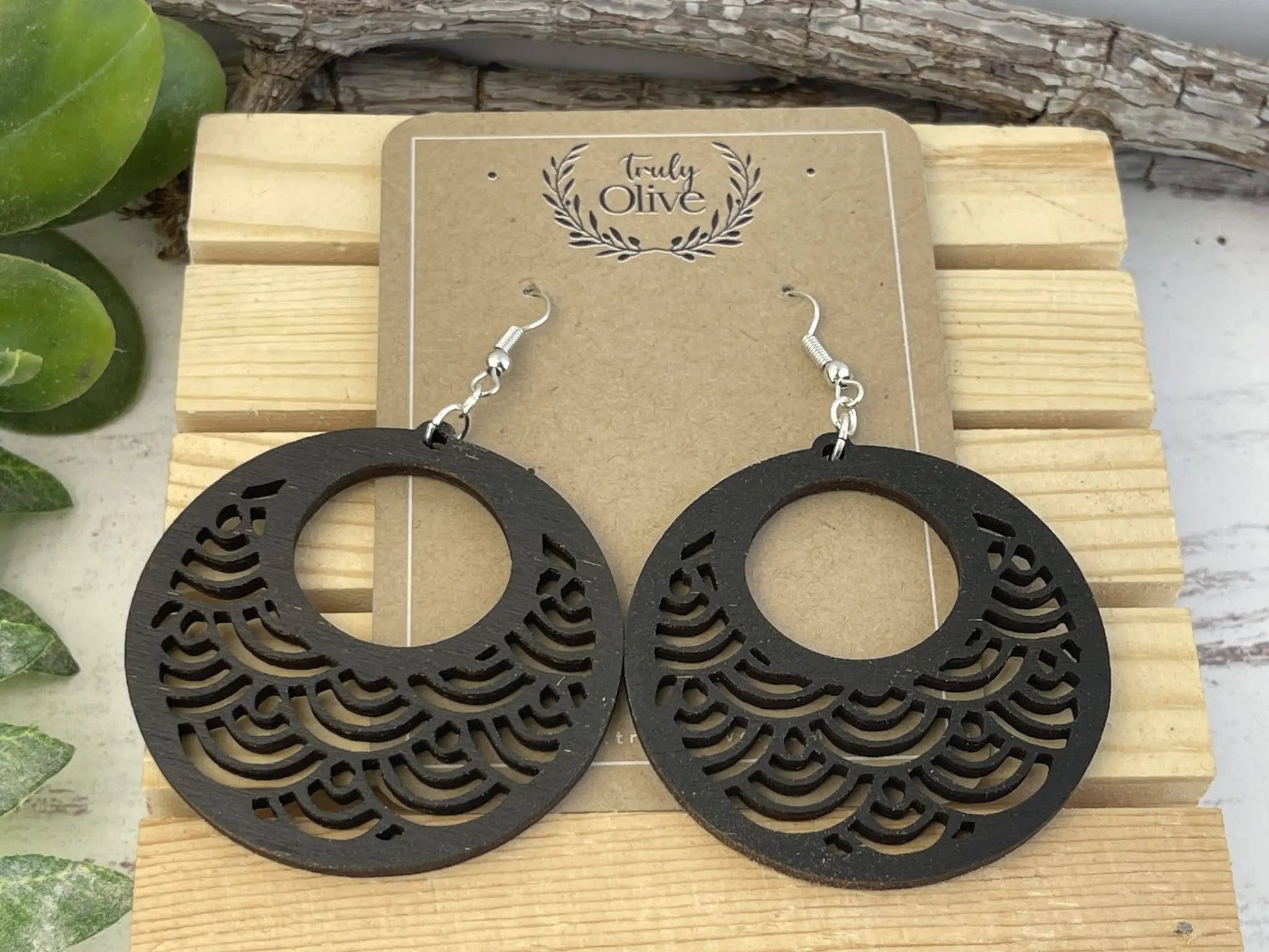 Truly Olive Japanese Style With Circle Shape Wood Earrings - Earrings Dangle Earrings